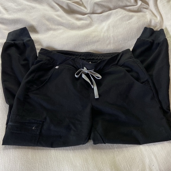 Figs Zamora Jogger Scrub Pants - Picture 2 of 7
